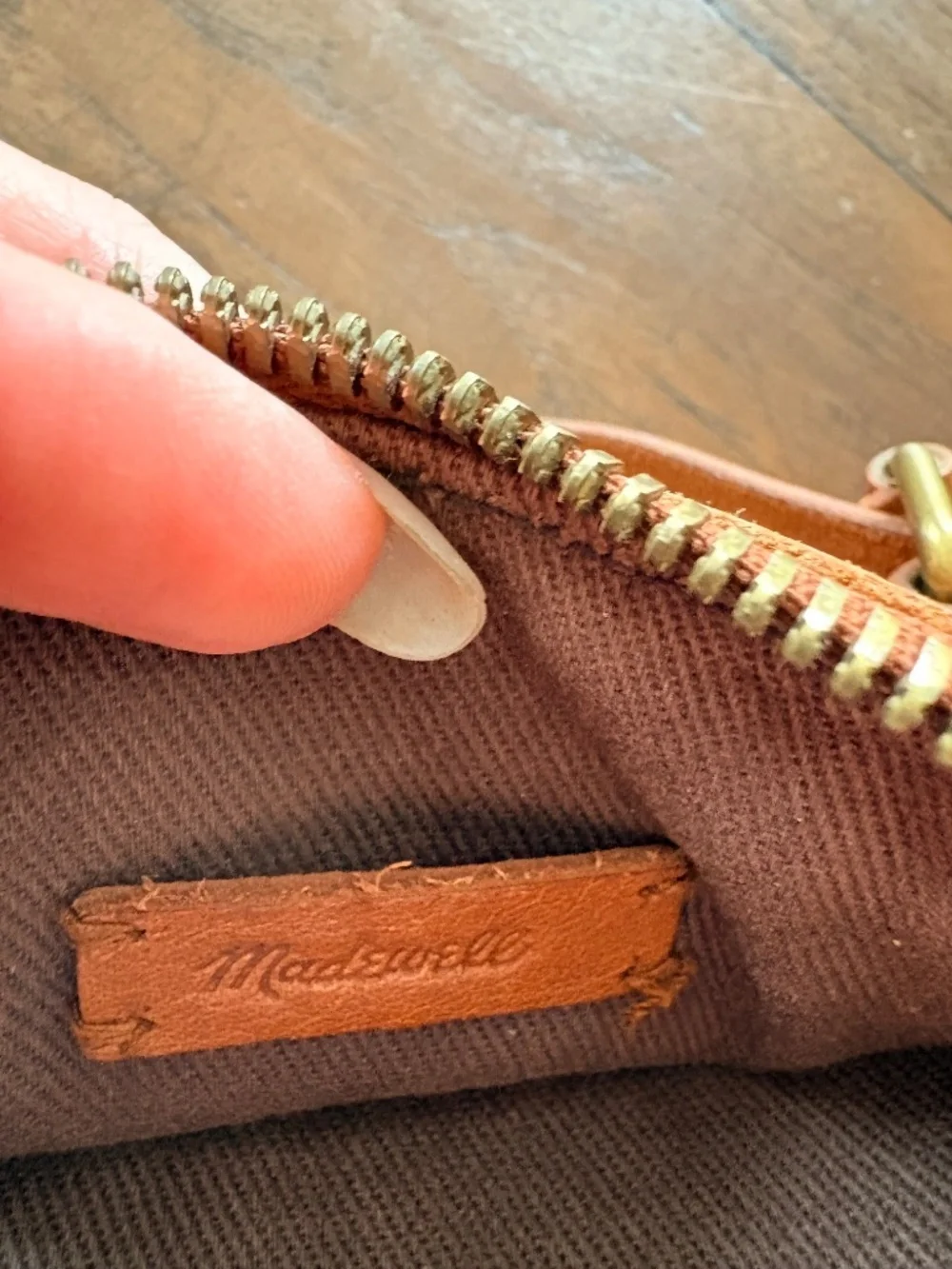 Madewell The Simple Pouch Belt Bag – Saddle Leather, Size Medium, retail $68